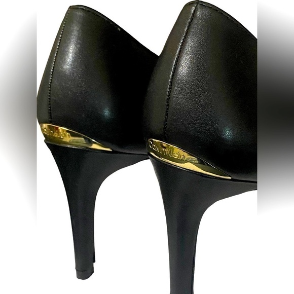 CALVIN KLEIN Jenavie Bootie Black Leather Size 10 Y2K Pointed Toe - Picture 2 of 10